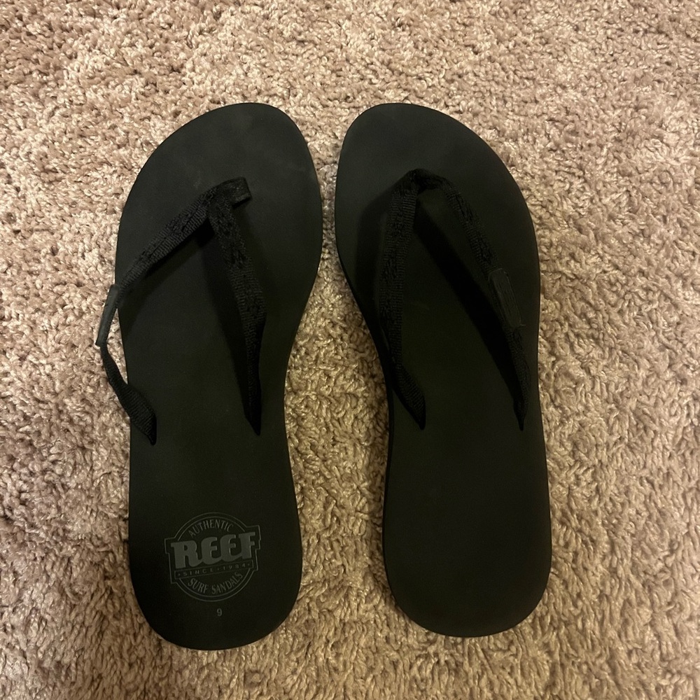 Reef Classic Black Sandals